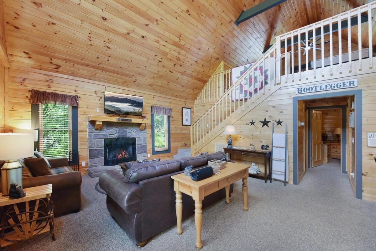 Ryes And Shine Bootlegger'S Cabin! Hot Tub* Pool* Arcade* Billiards *Ev * Pet Friendly Sevierville Ngoại thất bức ảnh