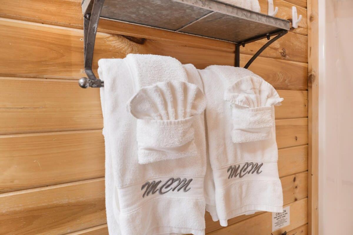 Ryes And Shine Bootlegger'S Cabin! Hot Tub* Pool* Arcade* Billiards *Ev * Pet Friendly Sevierville Ngoại thất bức ảnh