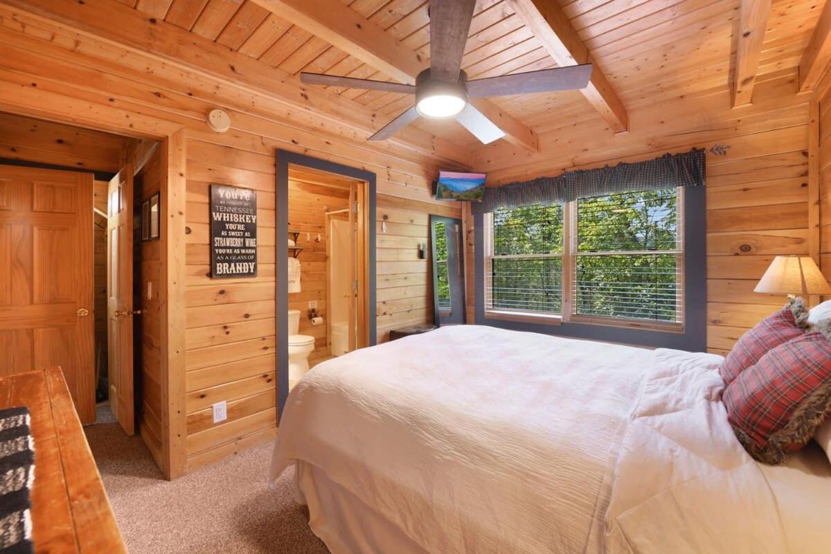 Ryes And Shine Bootlegger'S Cabin! Hot Tub* Pool* Arcade* Billiards *Ev * Pet Friendly Sevierville Ngoại thất bức ảnh