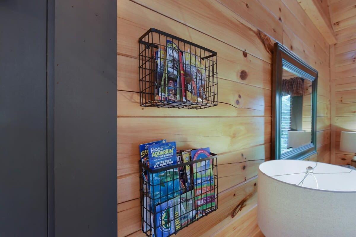 Ryes And Shine Bootlegger'S Cabin! Hot Tub* Pool* Arcade* Billiards *Ev * Pet Friendly Sevierville Ngoại thất bức ảnh