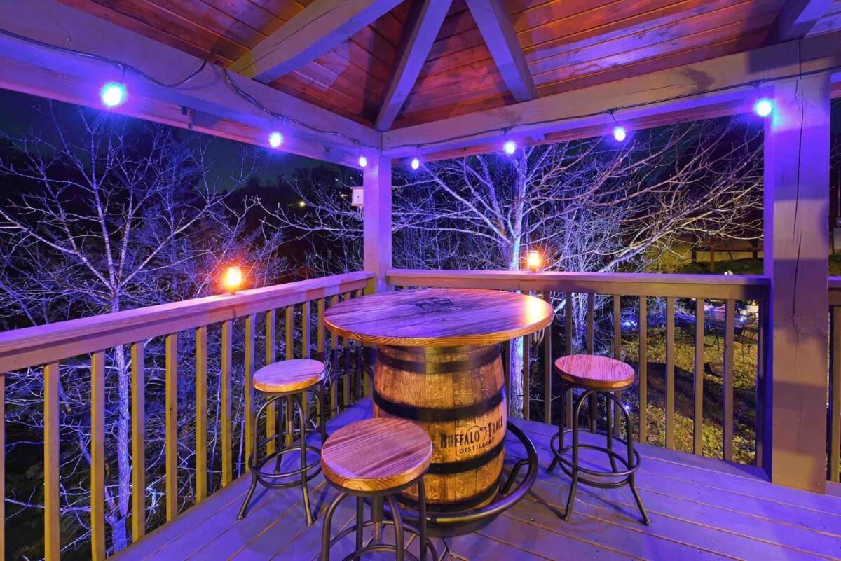 Ryes And Shine Bootlegger'S Cabin! Hot Tub* Pool* Arcade* Billiards *Ev * Pet Friendly Sevierville Ngoại thất bức ảnh