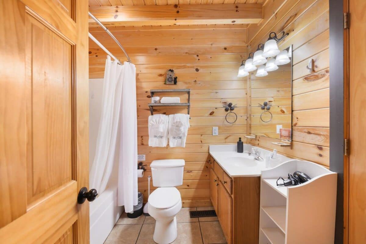 Ryes And Shine Bootlegger'S Cabin! Hot Tub* Pool* Arcade* Billiards *Ev * Pet Friendly Sevierville Ngoại thất bức ảnh