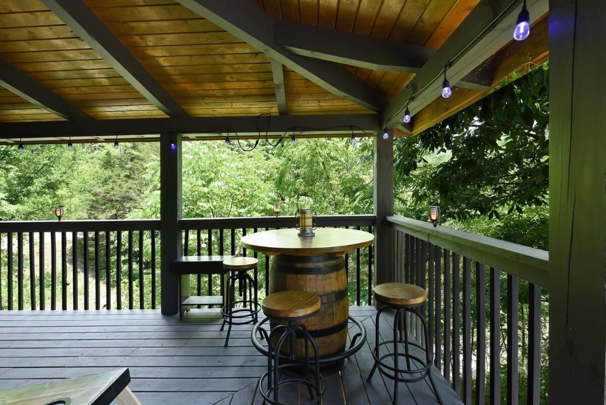 Ryes And Shine Bootlegger'S Cabin! Hot Tub* Pool* Arcade* Billiards *Ev * Pet Friendly Sevierville Ngoại thất bức ảnh